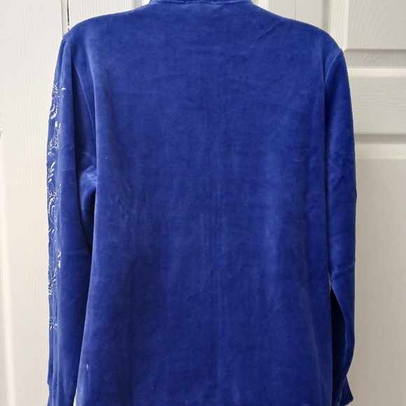 Beautiful NEW blue velour track suit with silver embroidery - Picture 2 of 4